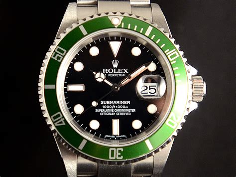 rolex ghiera verde fuori produzione|Acquista Rolex Submariner Verde su Chrono24.